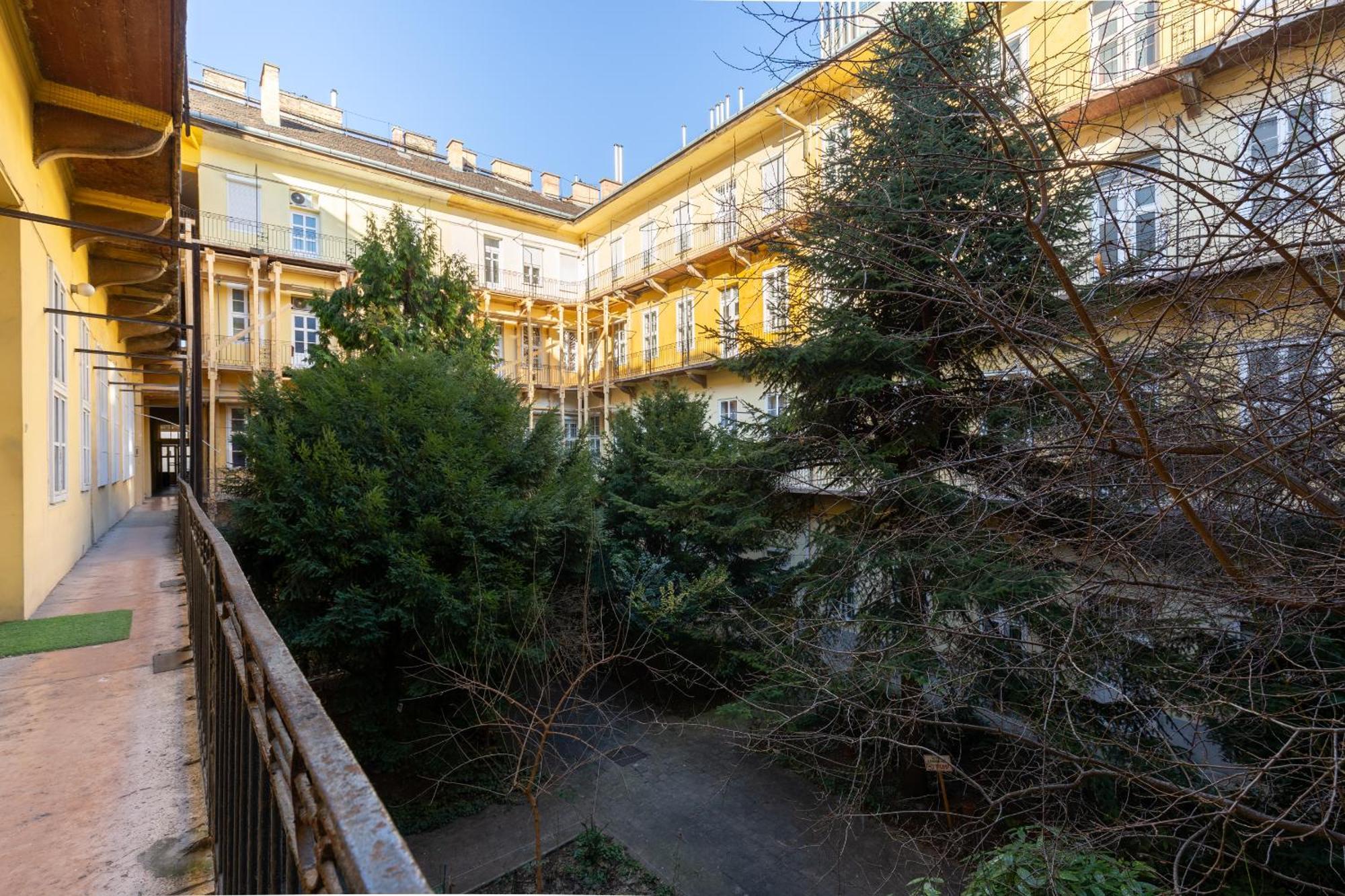 K28 Kiraly Apartment Budapest Exteriör bild